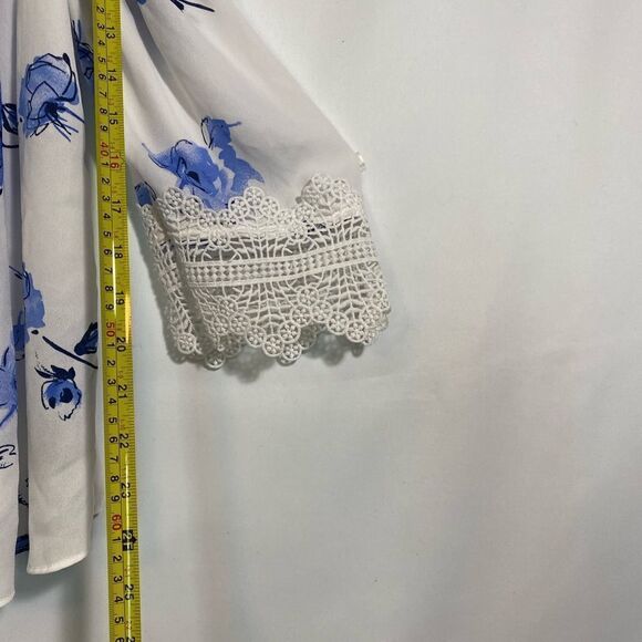 BCX Women's floral Sleeve Button-Up Top size: small - Picture 10 of 11